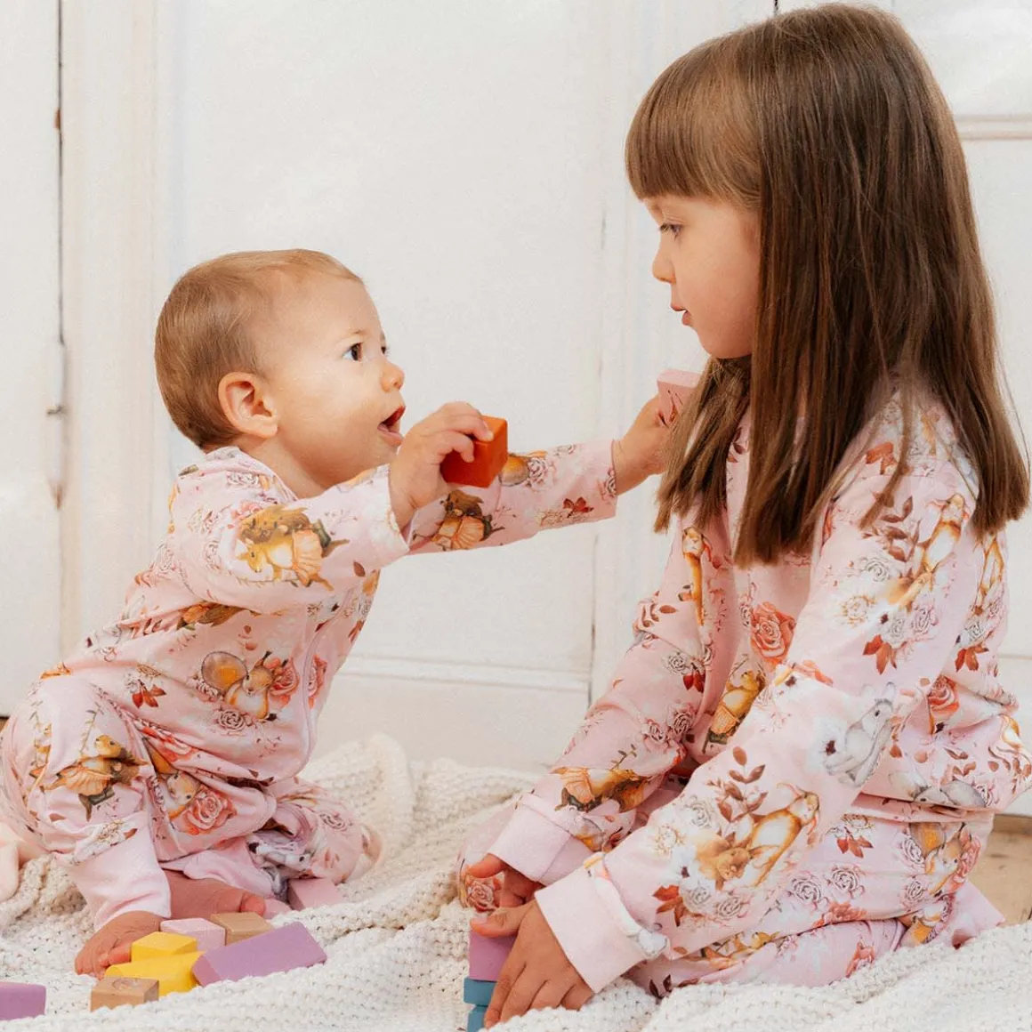 Ma-ia Family Metsäneläimet-pyjama roosa