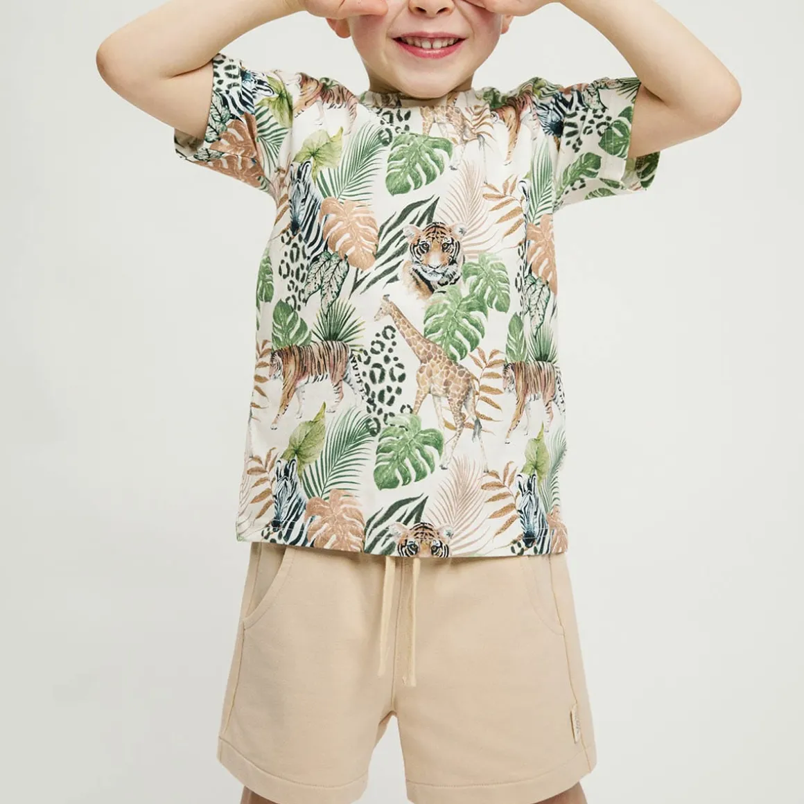 Ma-ia Family River-shortsit beige