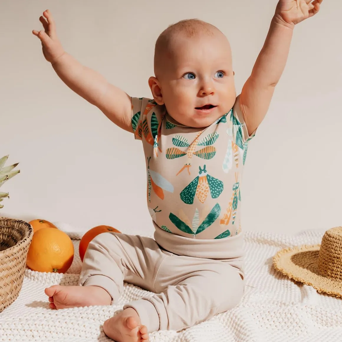 Ma-ia Family Öttiäiset-body lyhythihainen beige